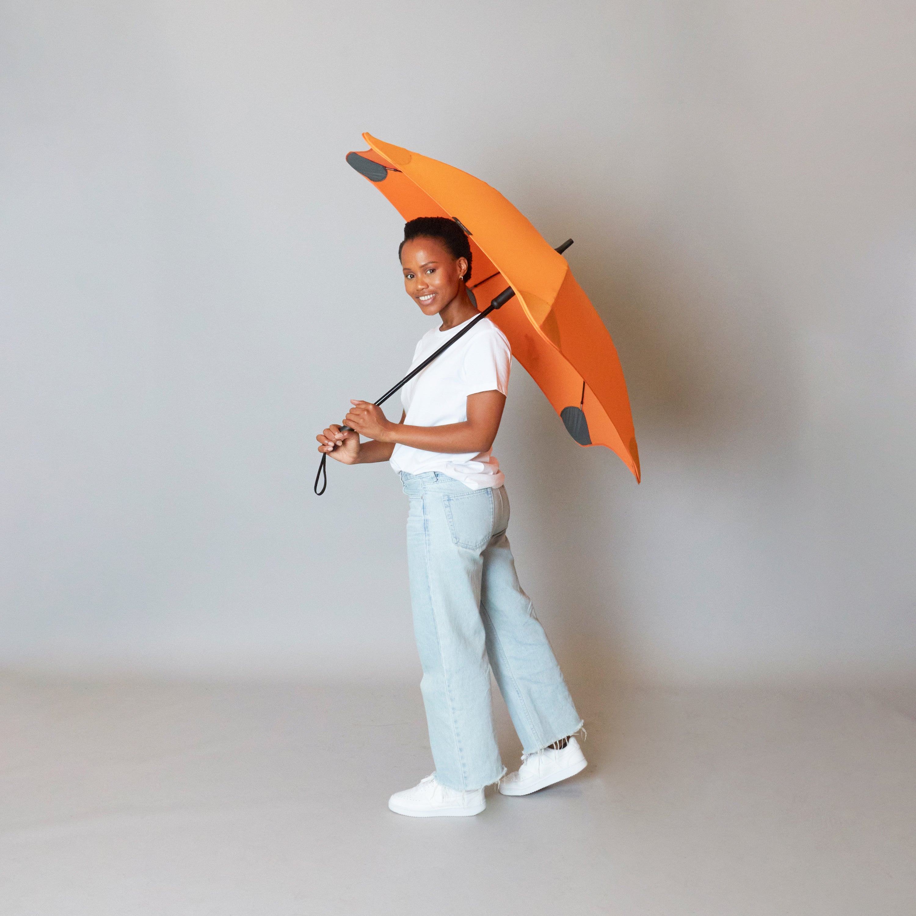 2020 Classic Orange Blunt Umbrella Model Side View